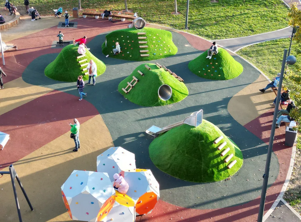 Сколько служит геопластика на детских площадках в Орехово-Зуево?